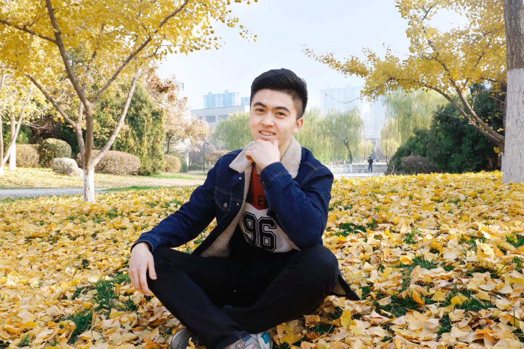 每周之星夏志强年少有为知进退科创工作并驾行